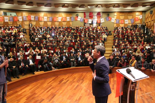 Binlerce Kişiye Hitap etti